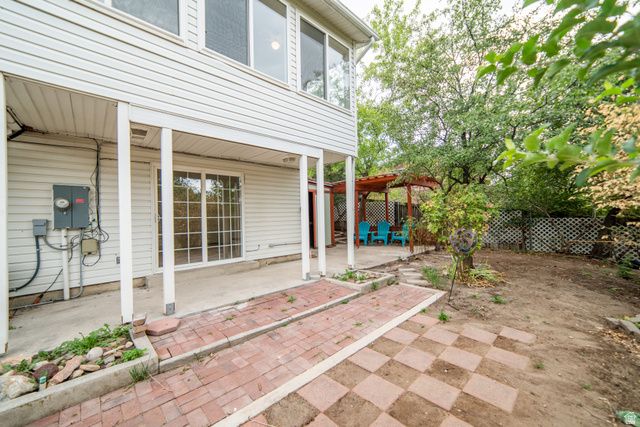 1941 E GUNTHER DR, Cottonwood Heights, UT 84121