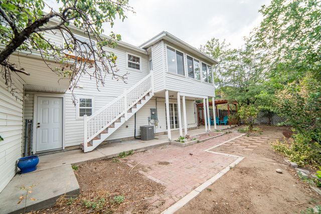1941 E GUNTHER DR, Cottonwood Heights, UT 84121