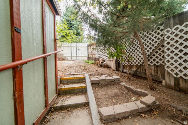 1941 E GUNTHER DR, Cottonwood Heights, UT 84121