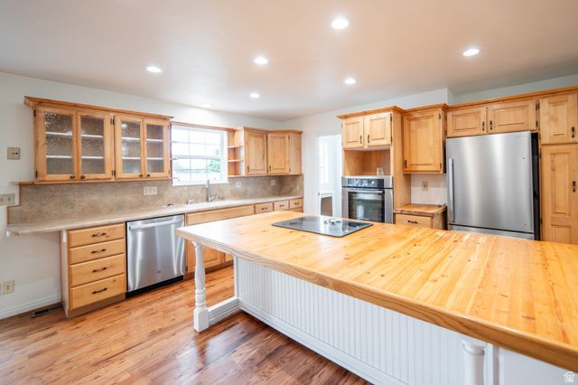 1941 E GUNTHER DR, Cottonwood Heights, UT 84121