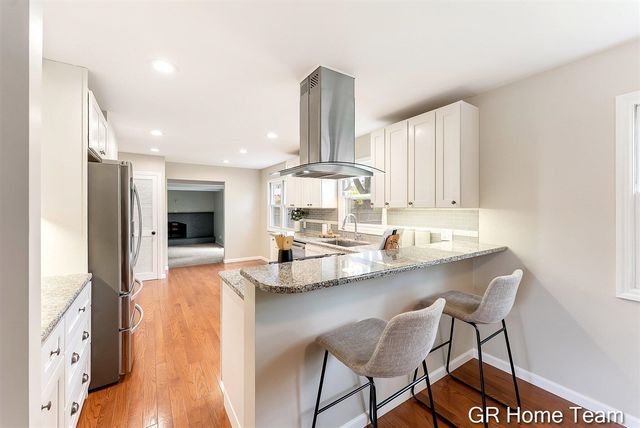 2336 Elliott Street, Grand Rapids, MI 49506