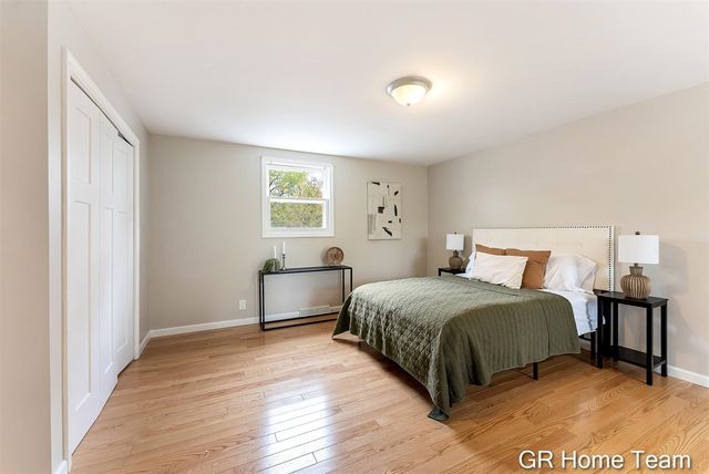 2336 Elliott Street, Grand Rapids, MI 49506