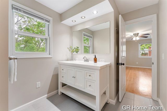 2336 Elliott Street, Grand Rapids, MI 49506