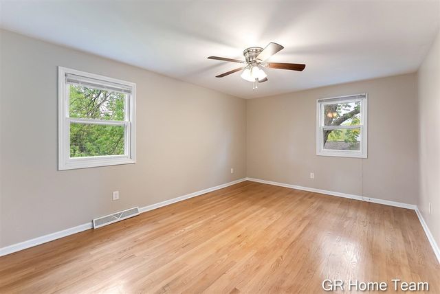 2336 Elliott Street, Grand Rapids, MI 49506