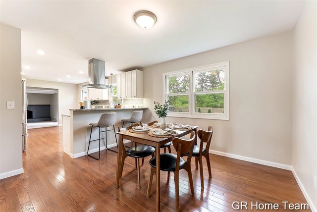 2336 Elliott Street, Grand Rapids, MI 49506