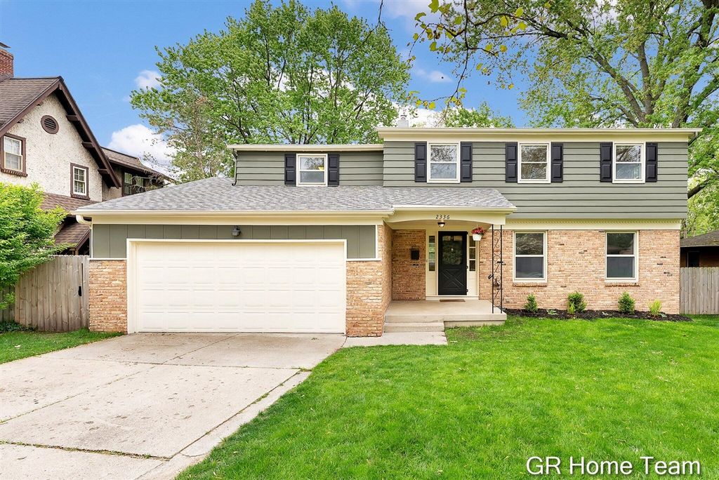2336 Elliott Street, Grand Rapids, MI 49506
