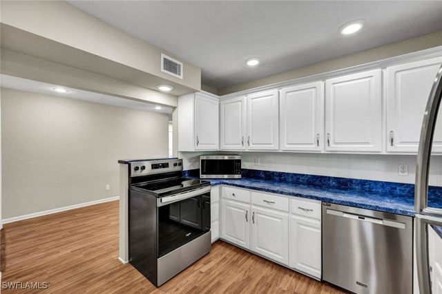 547 103rd AVE N, Naples, FL 34108