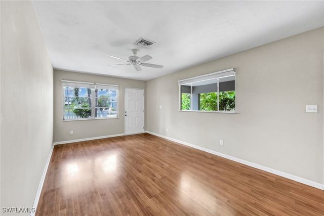 547 103rd AVE N, Naples, FL 34108