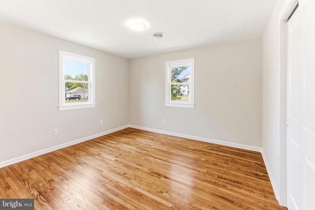 157 S POPLAR ST, Gibbstown, NJ 08027