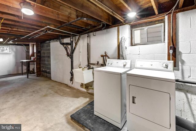 157 S POPLAR ST, Gibbstown, NJ 08027