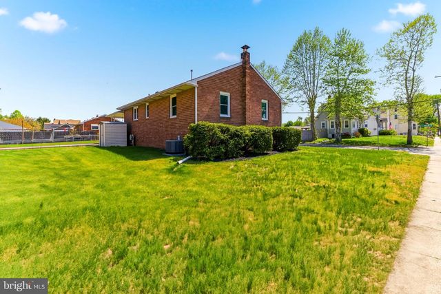 157 S POPLAR ST, Gibbstown, NJ 08027