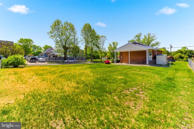 157 S POPLAR ST, Gibbstown, NJ 08027