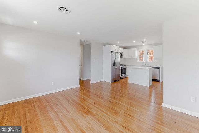 157 S POPLAR ST, Gibbstown, NJ 08027