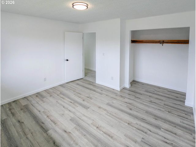 1612 Nw WANELL St, Roseburg, OR 97471