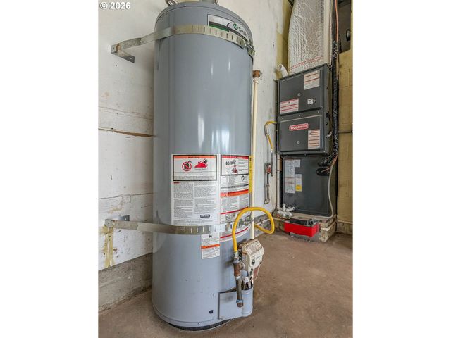 1612 Nw WANELL St, Roseburg, OR 97471