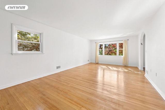 2737 NETHERLAND Avenue, New York City, NY 10463