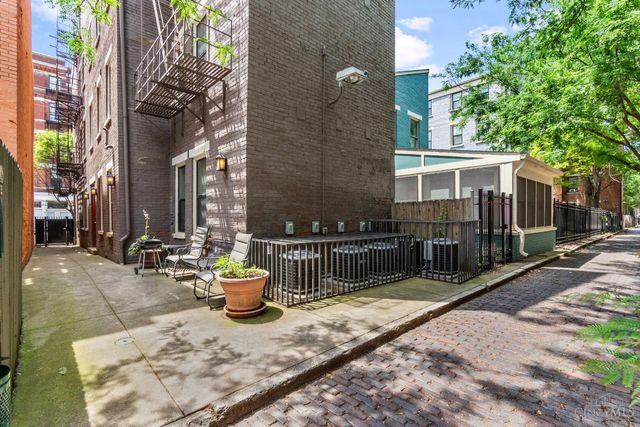 1406 Republic Street, Cincinnati, OH 45202