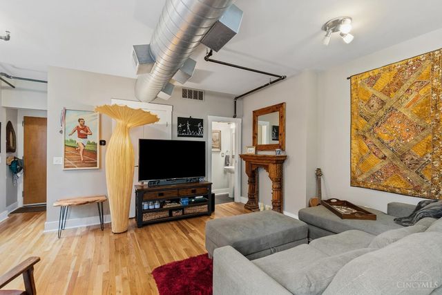 1406 Republic Street, Cincinnati, OH 45202