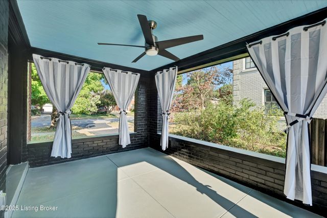 2436 Broadmeade Rd, Louisville, KY 40205