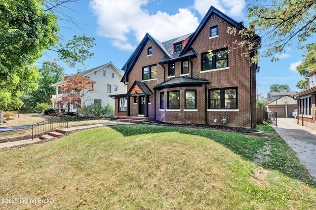 2436 Broadmeade Rd, Louisville, KY 40205