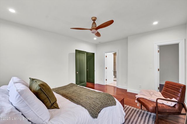 2436 Broadmeade Rd, Louisville, KY 40205