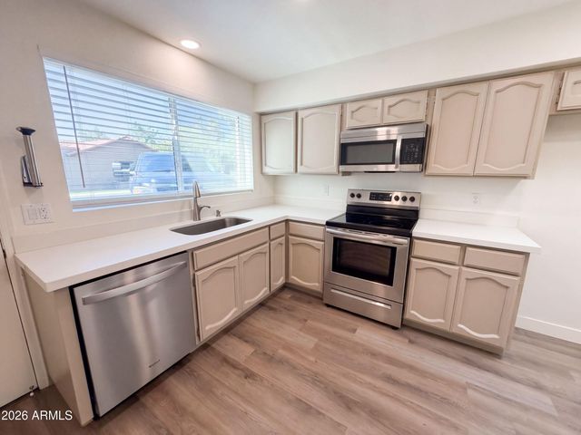 200 E BARBARITA Avenue, Gilbert, AZ 85234