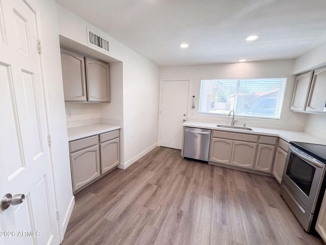 200 E BARBARITA Avenue, Gilbert, AZ 85234