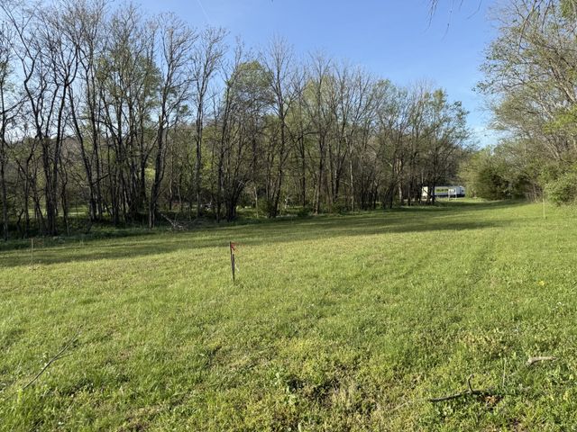 0 Hwy 31 E, Bethpage, TN 37022