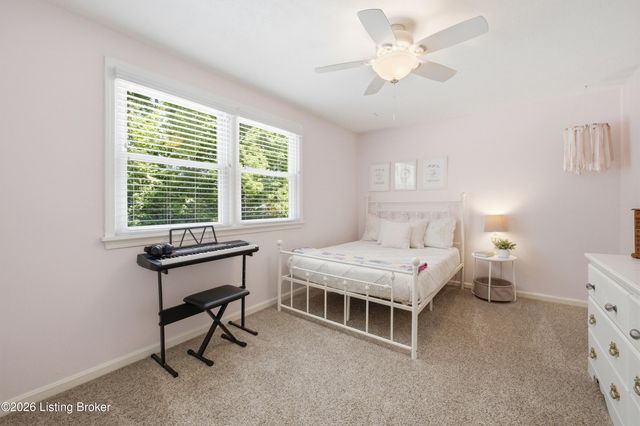 1205 Holsworth Ln, Louisville, KY 40222
