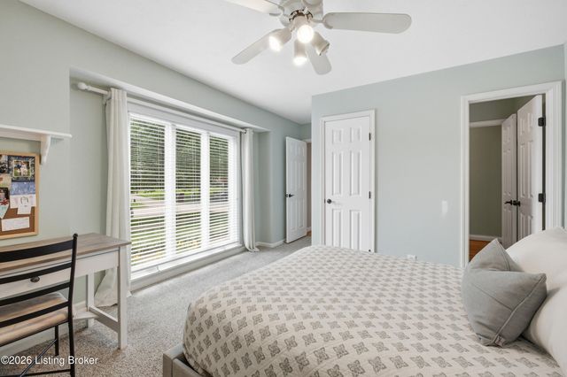 1205 Holsworth Ln, Louisville, KY 40222