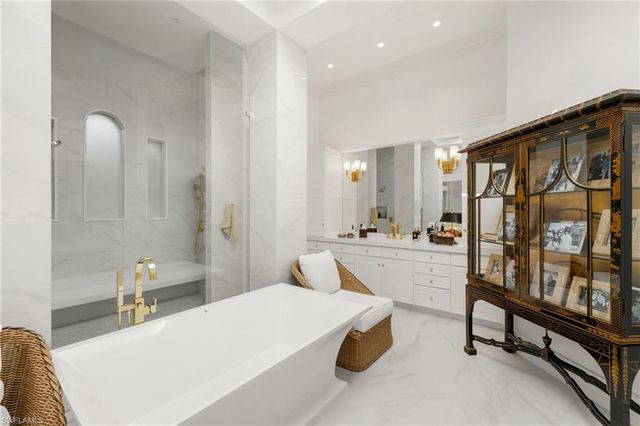 9959 Brassie BEND, Naples, FL 34108