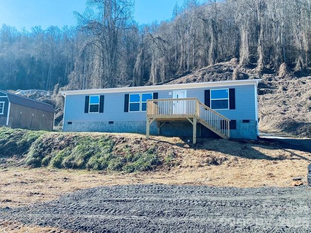 42 Nowhere Drive, Sylva, NC 28779
