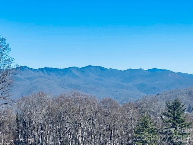 42 Nowhere Drive, Sylva, NC 28779