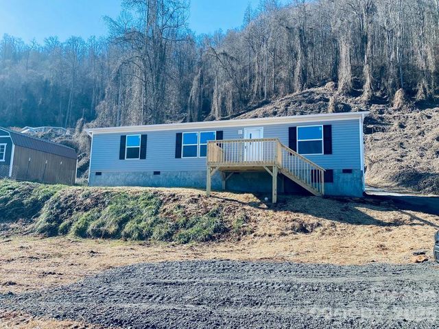 42 Nowhere Drive, Sylva, NC 28779