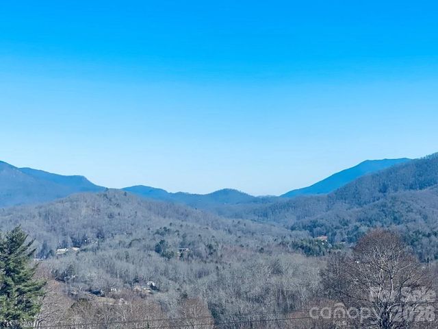 42 Nowhere Drive, Sylva, NC 28779