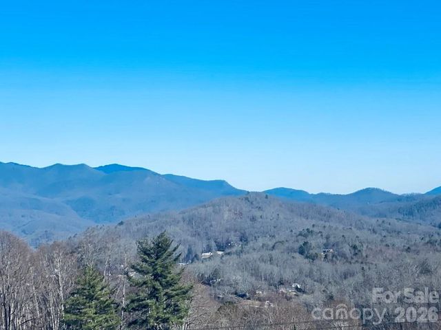 42 Nowhere Drive, Sylva, NC 28779