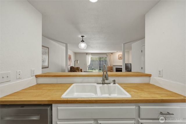 6005 Merlot Lane SE, Lacey, WA 98513