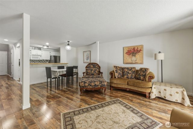 6005 Merlot Lane SE, Lacey, WA 98513