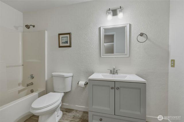 6005 Merlot Lane SE, Lacey, WA 98513