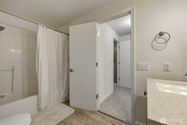 6005 Merlot Lane SE, Lacey, WA 98513
