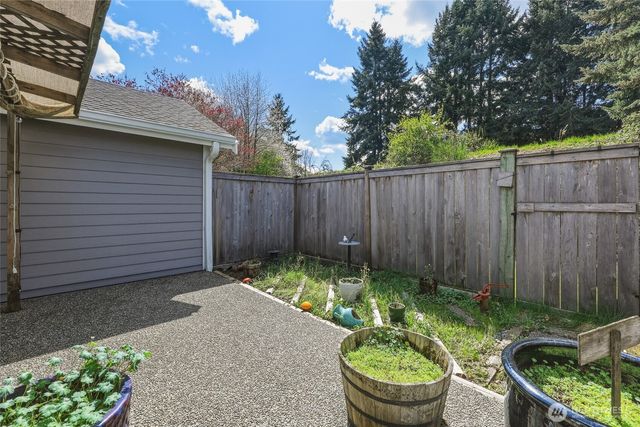 6005 Merlot Lane SE, Lacey, WA 98513