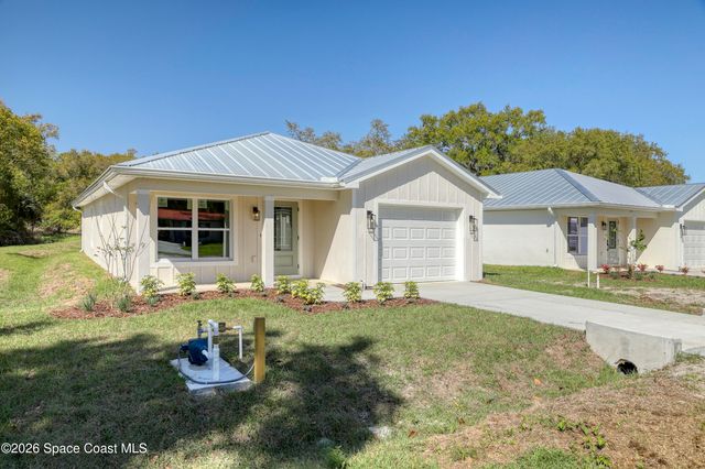 5812 Hammock Street, Mims, FL 32754