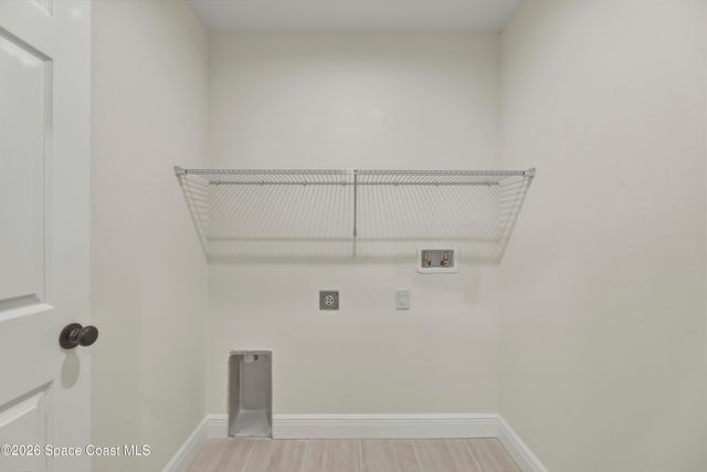 5812 Hammock Street, Mims, FL 32754