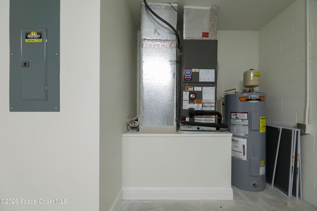 5812 Hammock Street, Mims, FL 32754