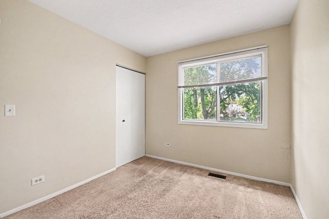 43 Stonefield Drive, Glendale Heights, IL 60139