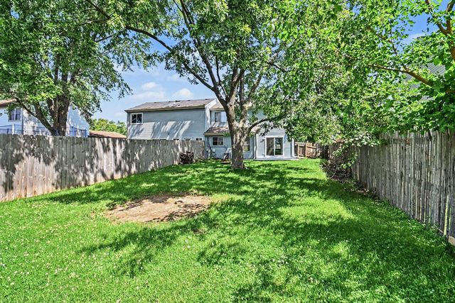 43 Stonefield Drive, Glendale Heights, IL 60139