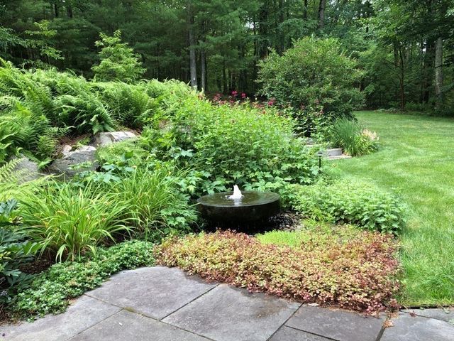 26 Corn Road, Bolton, MA 01740