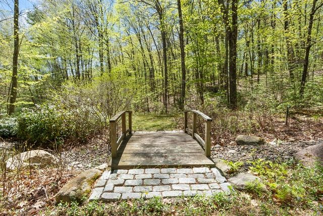26 Corn Road, Bolton, MA 01740