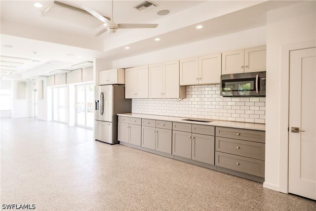 1085 Bald Eagle DR F401, Marco Island, FL 34145