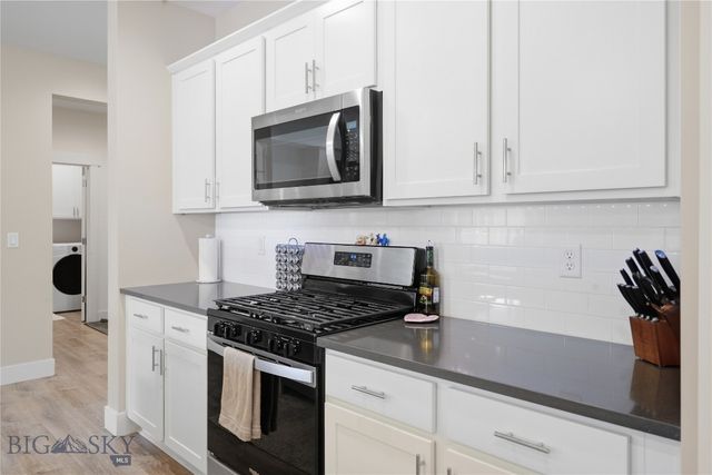 1502 Wyatt Earp Court, Belgrade, MT 59714